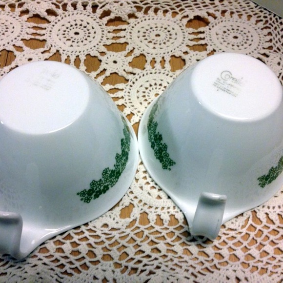 Corelle Daisy Spring Blossom Coffee Cups - Picture 3 of 5